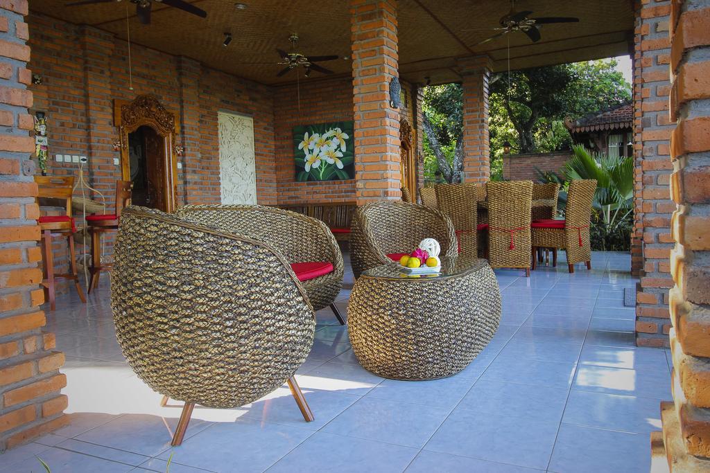 Villa Bantes Mps Kubutambahan  Buitenkant foto