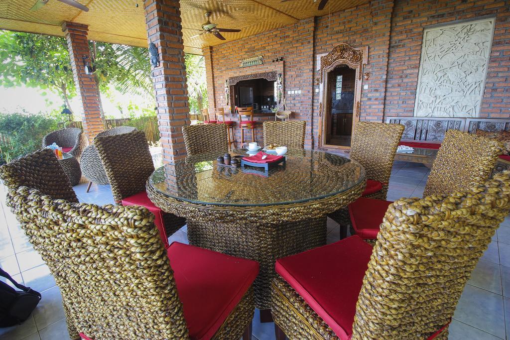 Villa Bantes Mps Kubutambahan  Buitenkant foto